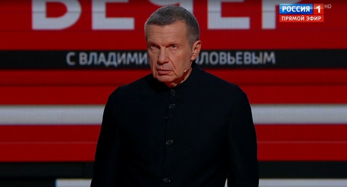Момент из прямого эфира шоу Соловьёва обсуждается зрителями в соцсетях