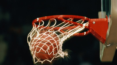 Дабл-дабл Вембаньямы помог «Сан-Антонио» победить «Бруклин», у Дёмина — три очка