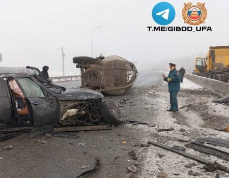В жуткой аварии на Нагаевском шоссе пострадали водитель и двое детей (видео)