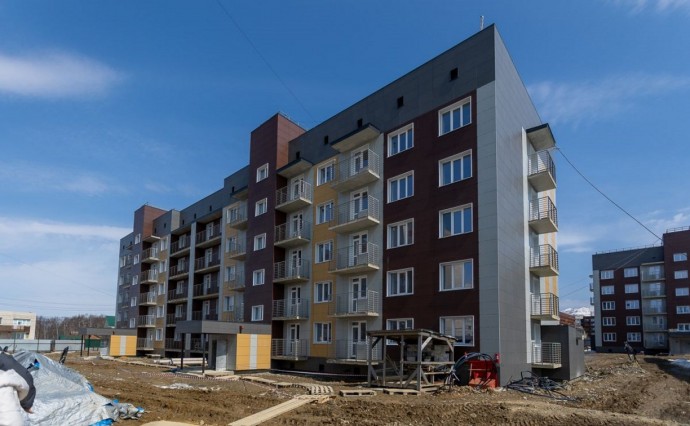 Муниципальные дома на улице Больничной в Южно-Сахалинске готовы на 95%