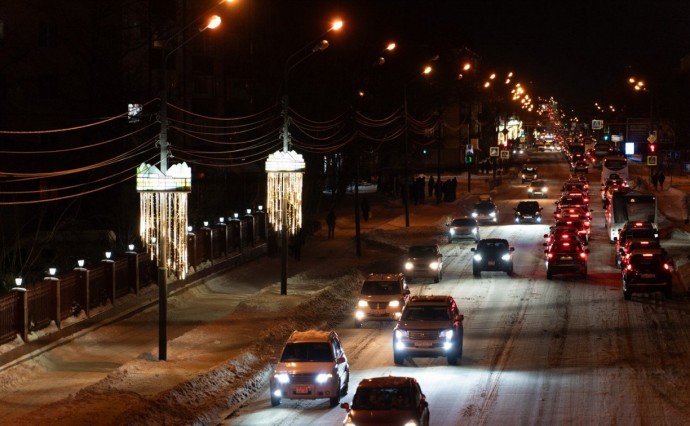 Десять елей украсят Южно-Сахалинск к Новому году Десять елей украсят Южно-Сахалинск к Новому году