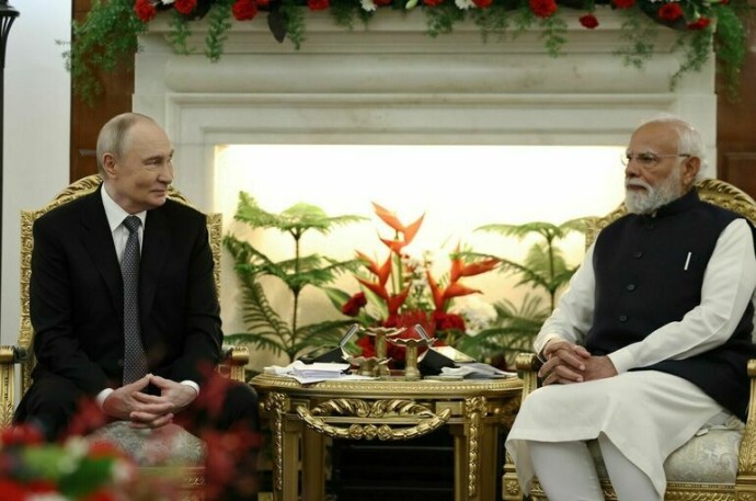В ходе визита Путина в Индию подписан ряд документов