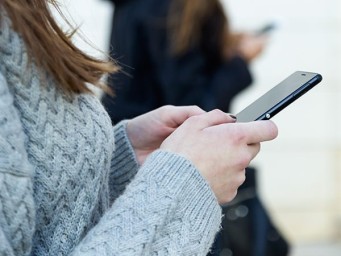 Минцифры расширило список доступных во время ограничений работы мобильного Интернета сайтов