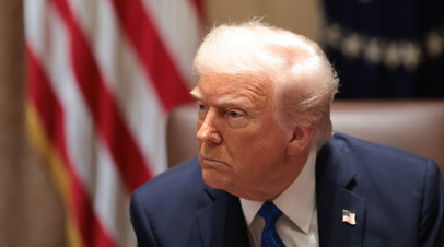 Климов связал угрозу Трампа ввести пошлины с критикой за контакты с Россией