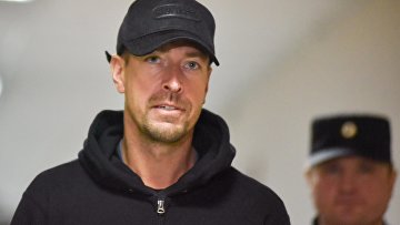 Суд рассмотрит иск об ограничении родительских прав автора пикап-тренингов Лесли Суд рассмотрит иск об ограничении родительских прав автора пикап-тренингов Лесли