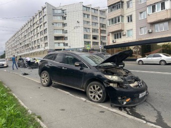 «Доброе» субботнее утро: в центре Владивостока две иномарки устроили ДТП