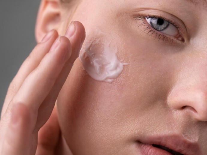 Красота без зуда и покраснений: крем, который возвращает чувствительной коже спокойствие Красота без зуда и покраснений: крем, который возвращает чувствительной коже спокойствие