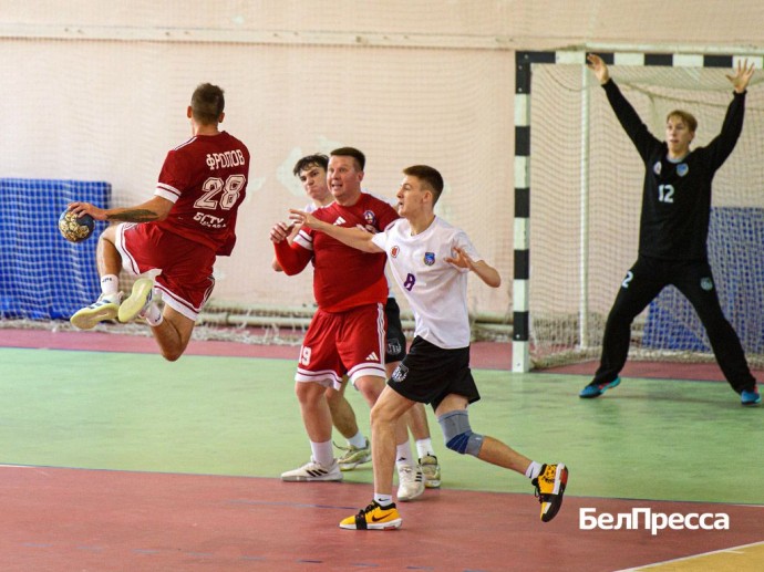 «Технолог-Спартак» дважды обыграл команду подмосковного училища олимпийского резерва № 4 «Технолог-Спартак» дважды обыграл команду подмосковного училища олимпийского резерва № 4