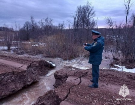 В Башкирии паводок размыл дорогу между селом и деревней