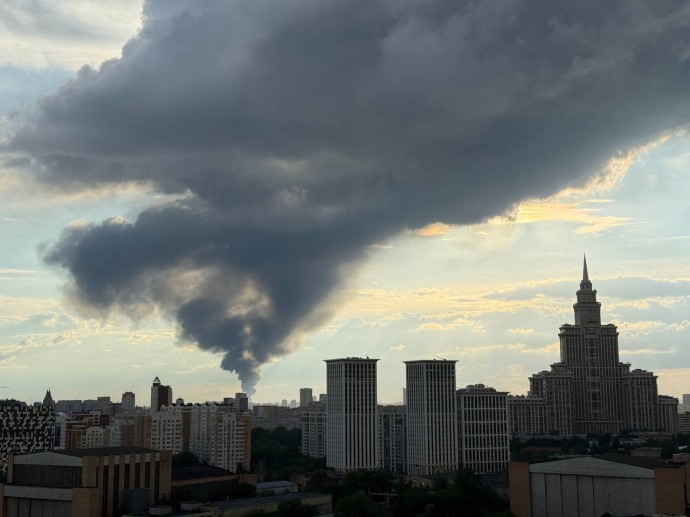 На Новорижском шоссе в районе Красногорска произошёл пожар