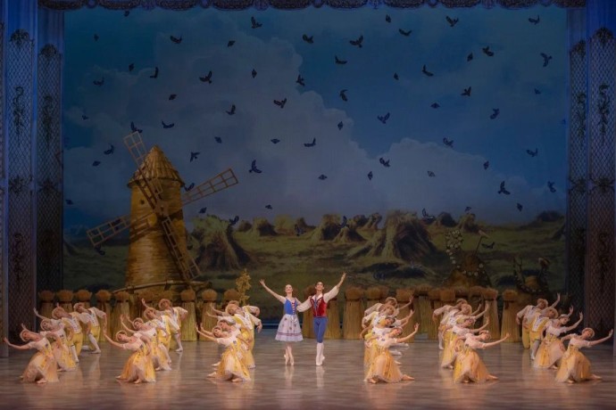 Премьера, классика и специальный проект: репертуар Приморской сцены Мариинского театра в ноябре Премьера, классика и специальный проект: репертуар Приморской сцены Мариинского театра в ноябре