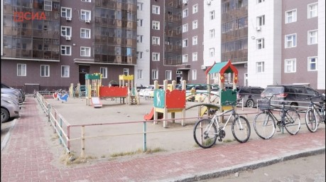 Жильцы многоэтажки в Якутске несколько лет страдают от прорывов канализации и промерзания квартир