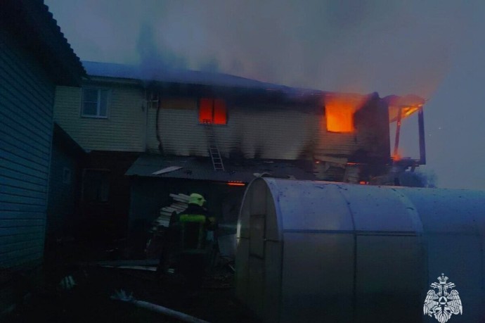 При пожаре дома в тульской деревне Крюковка пострадал мужчина