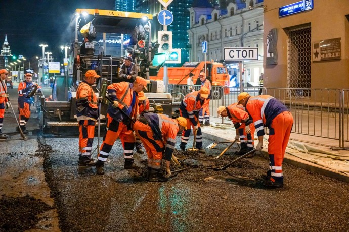 Уборка, ремонт и комплексное обслуживание: кто и как заботится о столичных дорогах Уборка, ремонт и комплексное обслуживание: кто и как заботится о столичных дорогах