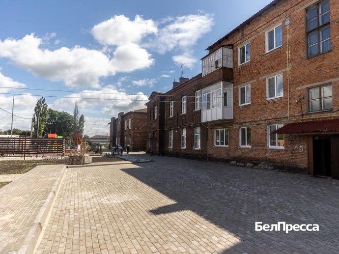 В Ракитянском районе благоустроили дворы 6 домов