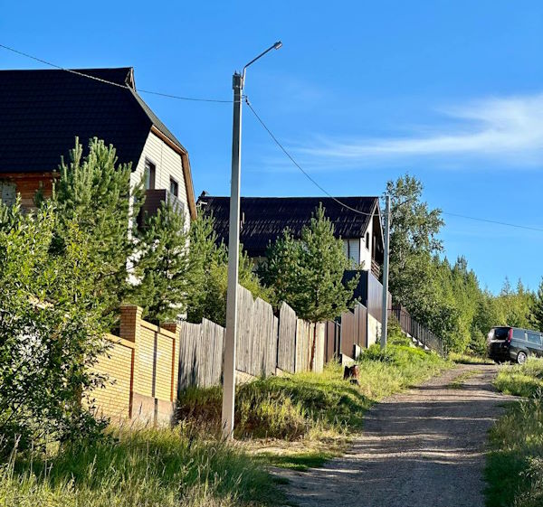 В Улан-Удэ местную «Рублёвку» сделали светлее и безопаснее В Улан-Удэ местную «Рублёвку» сделали светлее и безопаснее