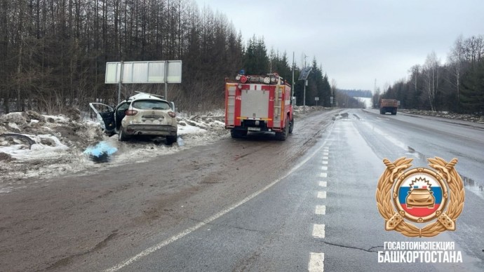 В Башкирии в ДТП с грузовиком погиб пожилой водитель