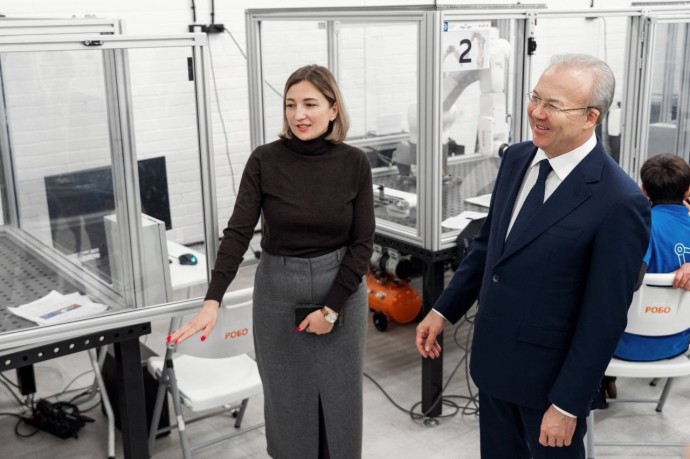 Премьер-министр Башкирии посетил ОЭЗ «Алабуга» в Татарстане Премьер-министр Башкирии посетил ОЭЗ «Алабуга» в Татарстане