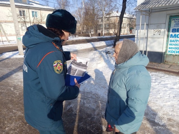 Спасатели провели беседы с жителями Одоевского и Арсеньевского районов