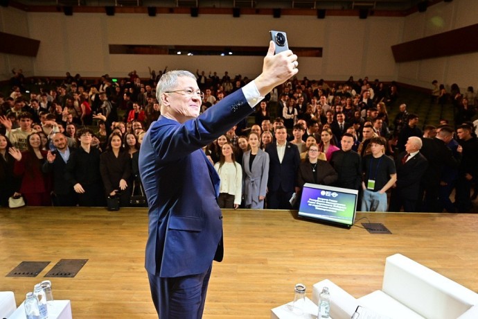 Хочу вернуться в Башкирию с релевантным опытом — столичный студент о встрече с Радием Хабировым Хочу вернуться в Башкирию с релевантным опытом — столичный студент о встрече с Радием Хабировым