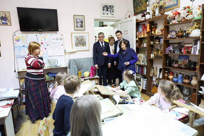 Игорь Щёголев и Дмитрий Миляев посетили музей Крылова в Туле