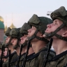 Дмитрий Миляев вручил памятные знаки участникам военного парада в Туле