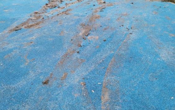 В Курске на новой площадке на Серегина проехались на автомобиле и вызвали гнев главы КГС