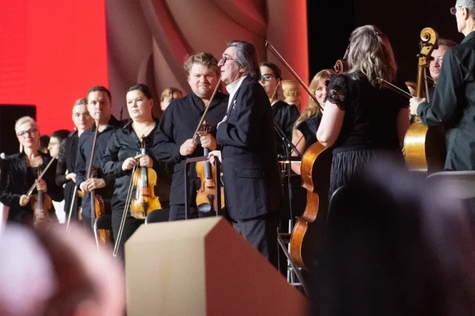 В Национальном центре «Россия» прошел гала-концерт Всероссийского проекта «Современная музыкальная карта России» В Национальном центре «Россия» прошел гала-концерт Всероссийского проекта «Современная музыкальная карта России»