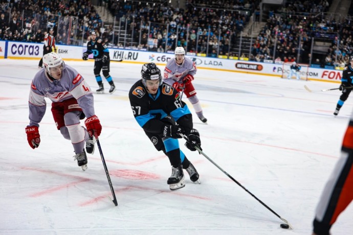 "Спартак" уволил двух тренеров "Спартак" уволил двух тренеров