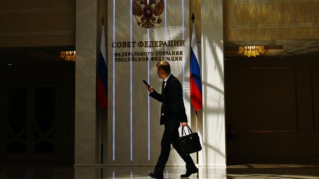 В Совфеде раскрыли мотивы Трампа в разговоре с Путиным