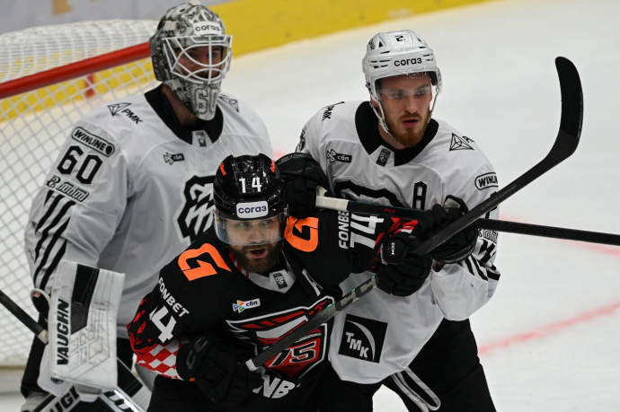 "Авангард" вырвал победу в матче с "Трактором" в КХЛ