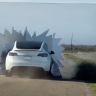 Tesla на автопилоте врезалась в стену с нарисованной свободной дорогой