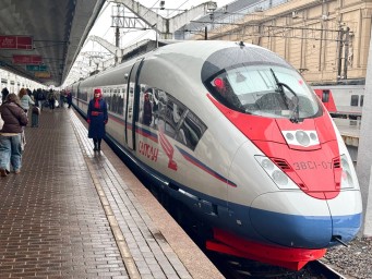 На фоне проблем с перелетами в РЖД удвоили количество мест в «Сапсанах»