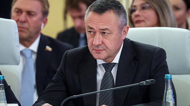 Виктор Пинский: профсоюзы стран СНГ предлагают задать более высокий стандарт минимальной зарплаты