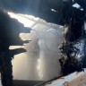Пожар вспыхнул в заброшенной постройке в Корсакове