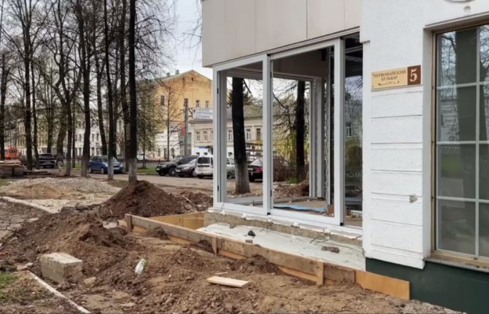 Власти Ярославля требуют остановить строительство на Первомайском бульваре