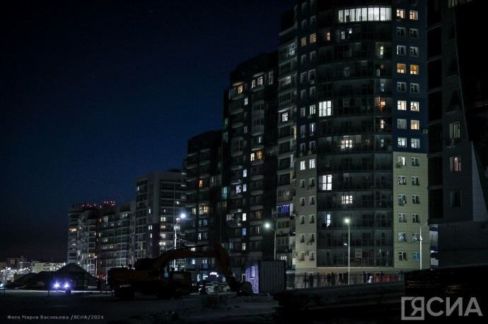 Пока в Якутии была ночь: землетрясения, выбросы мазута, повреждение дорожных камер