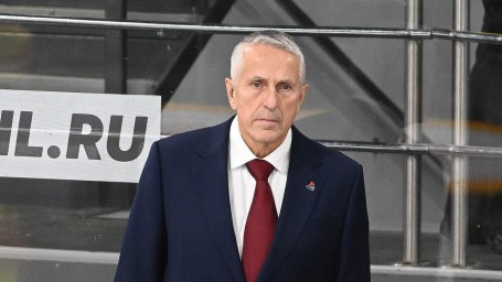 "Большая ошибка". Третьяк раскритиковал "Локомотив" за желание уволить Хартли