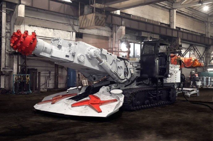 Четыре тысячи человек трудятся на машиностроительных предприятиях в ДНР Четыре тысячи человек трудятся на машиностроительных предприятиях в ДНР