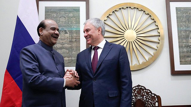 Вячеслав Володин поздравил Спикера Народной палаты Парламента Индии Ома Бирлу с днем рождения