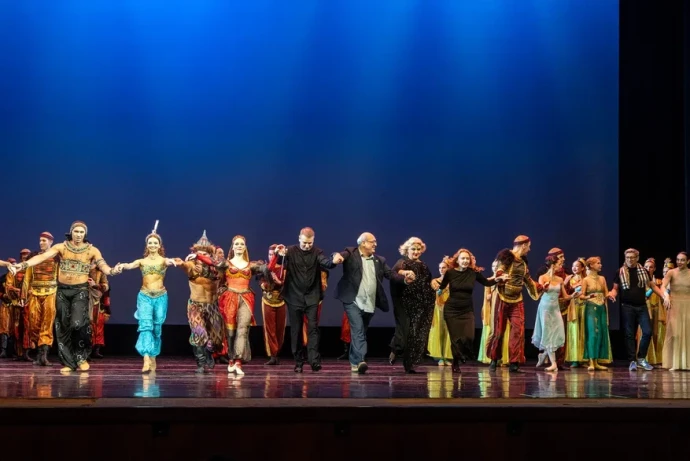 Театр Наталии Сац отпраздновал 60-летие гала-концертом в Кремлевском дворце Театр Наталии Сац отпраздновал 60-летие гала-концертом в Кремлевском дворце