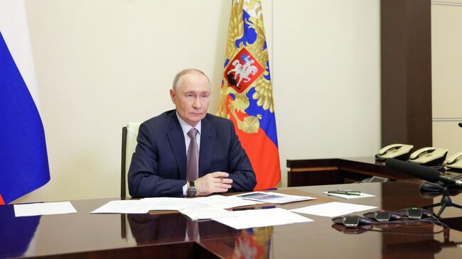 Путин оценил сферы транспорта и логистики для глобальной экономики Путин оценил сферы транспорта и логистики для глобальной экономики