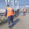 В Астрахани моют мосты