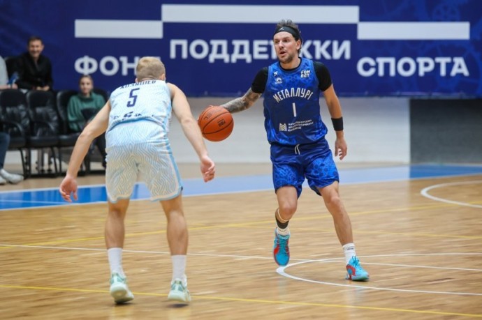 "Металлург" дома разгромил соперника