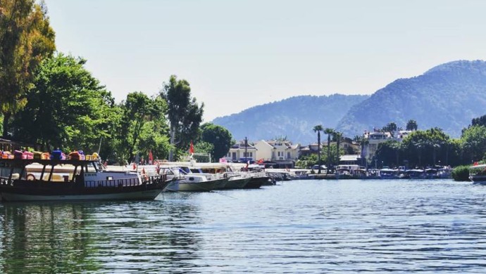 Назван топ направлений для поездок на ноябрьские праздники Назван топ направлений для поездок на ноябрьские праздники