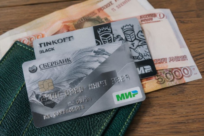С 1 июня меняются правила переводов с карты на карту С 1 июня меняются правила переводов с карты на карту