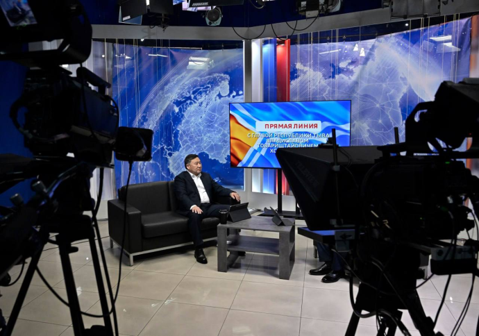 Завод по переработке ТКО, новые педагоги и борьба с «наливайками»: В ходе прямой линии главе Тувы Владиславу Ховалыгу поступило свыше 600 вопросов Завод по переработке ТКО, новые педагоги и борьба с «наливайками»: В ходе прямой линии главе Тувы Владиславу Ховалыгу поступило свыше 600 вопросов