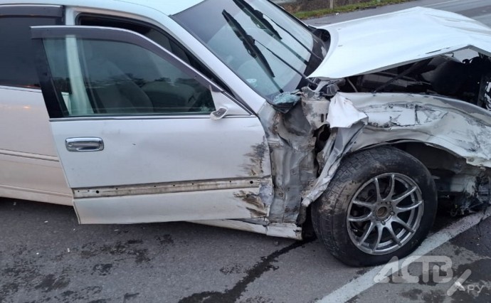 Пьяная девушка с двумя детьми в салоне устроила массовое ДТП на Сахалине Пьяная девушка с двумя детьми в салоне устроила массовое ДТП на Сахалине