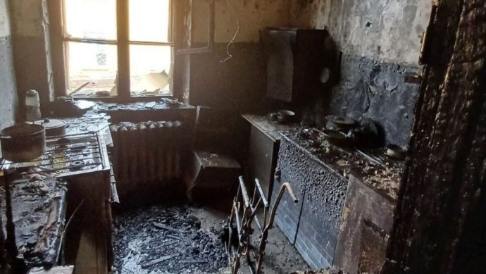 В Уфе при пожаре серьезно пострадали мужчина и женщина