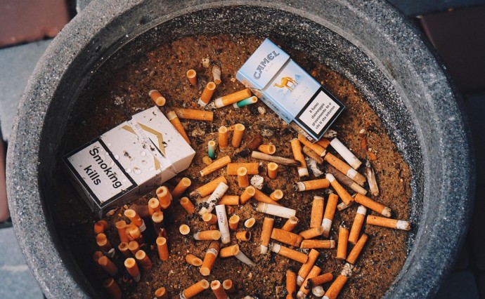 Госдума поддержала запрет на продажу табака и вейпов на остановках Госдума поддержала запрет на продажу табака и вейпов на остановках